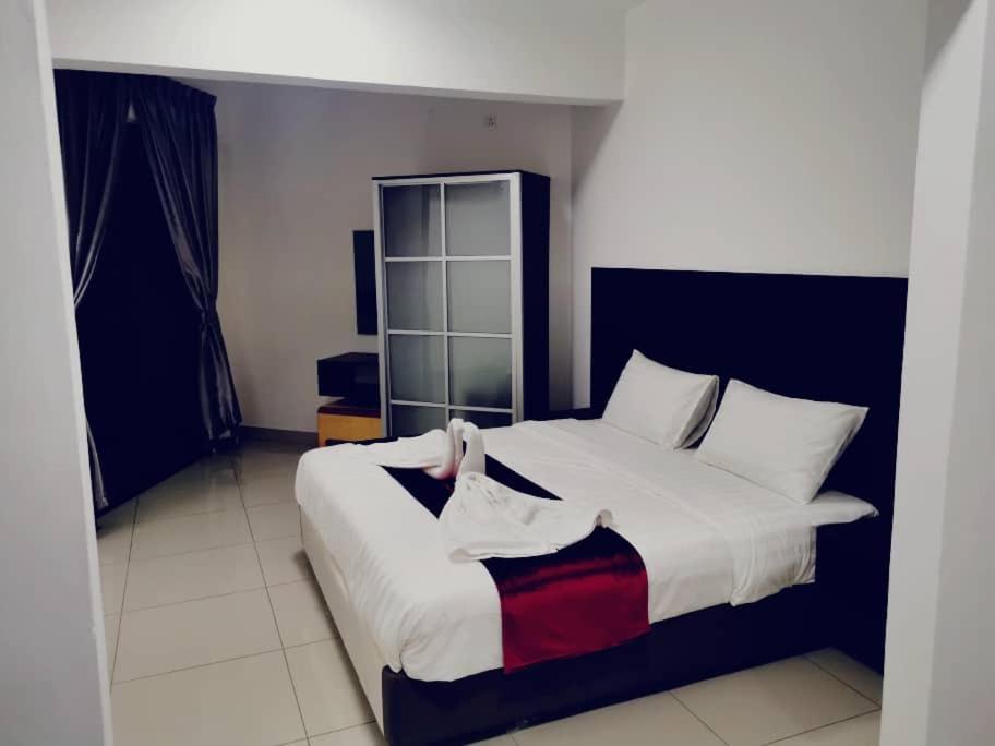 Marina Heights Hotel Residences لومو المظهر الخارجي الصورة