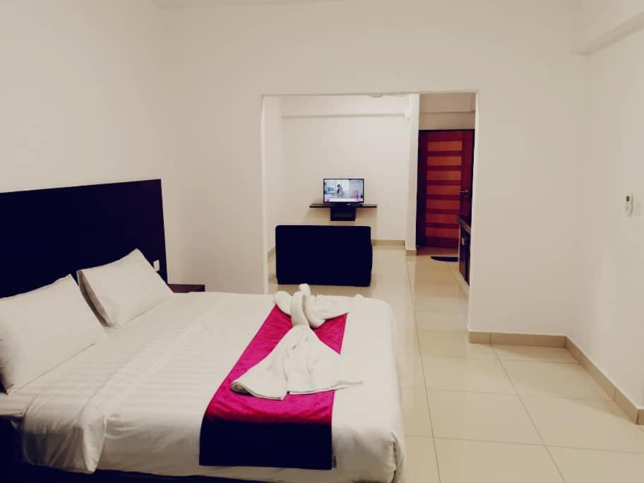 Marina Heights Hotel Residences لومو المظهر الخارجي الصورة