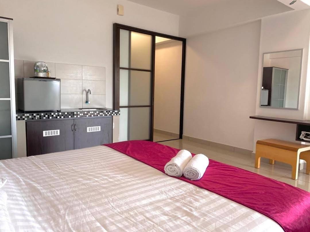 Marina Heights Hotel Residences لومو المظهر الخارجي الصورة