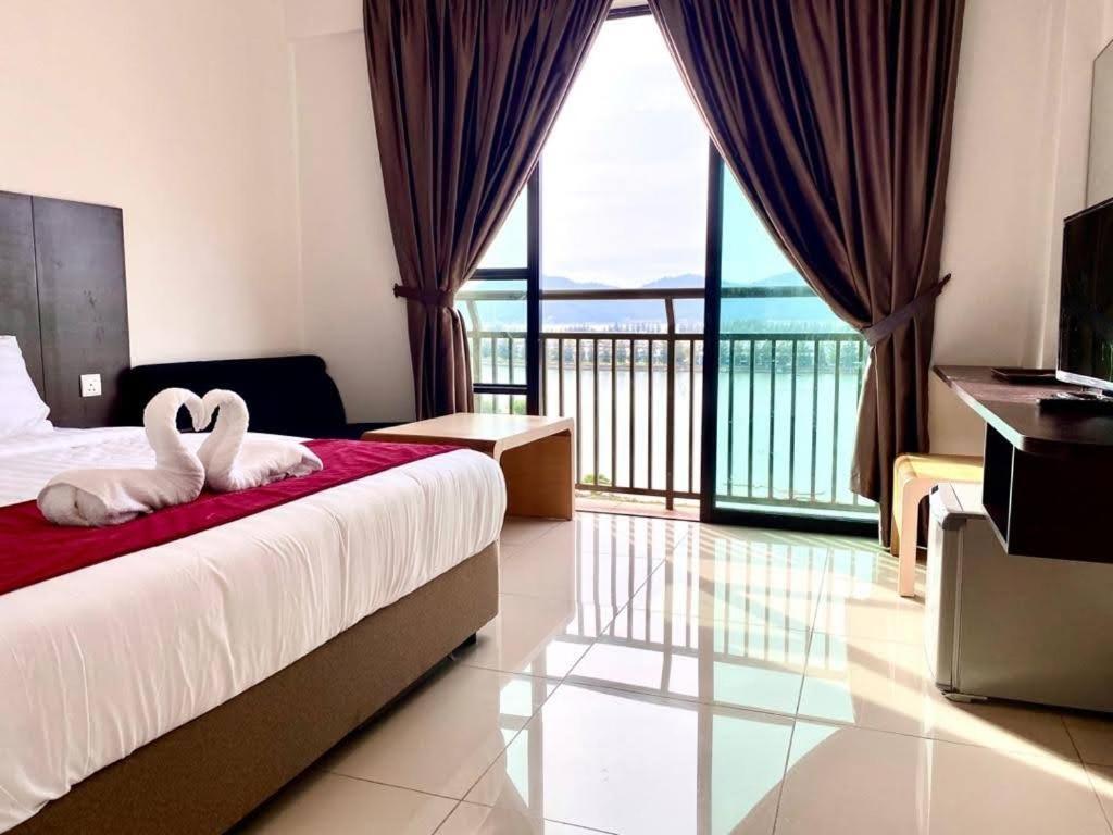 Marina Heights Hotel Residences لومو المظهر الخارجي الصورة